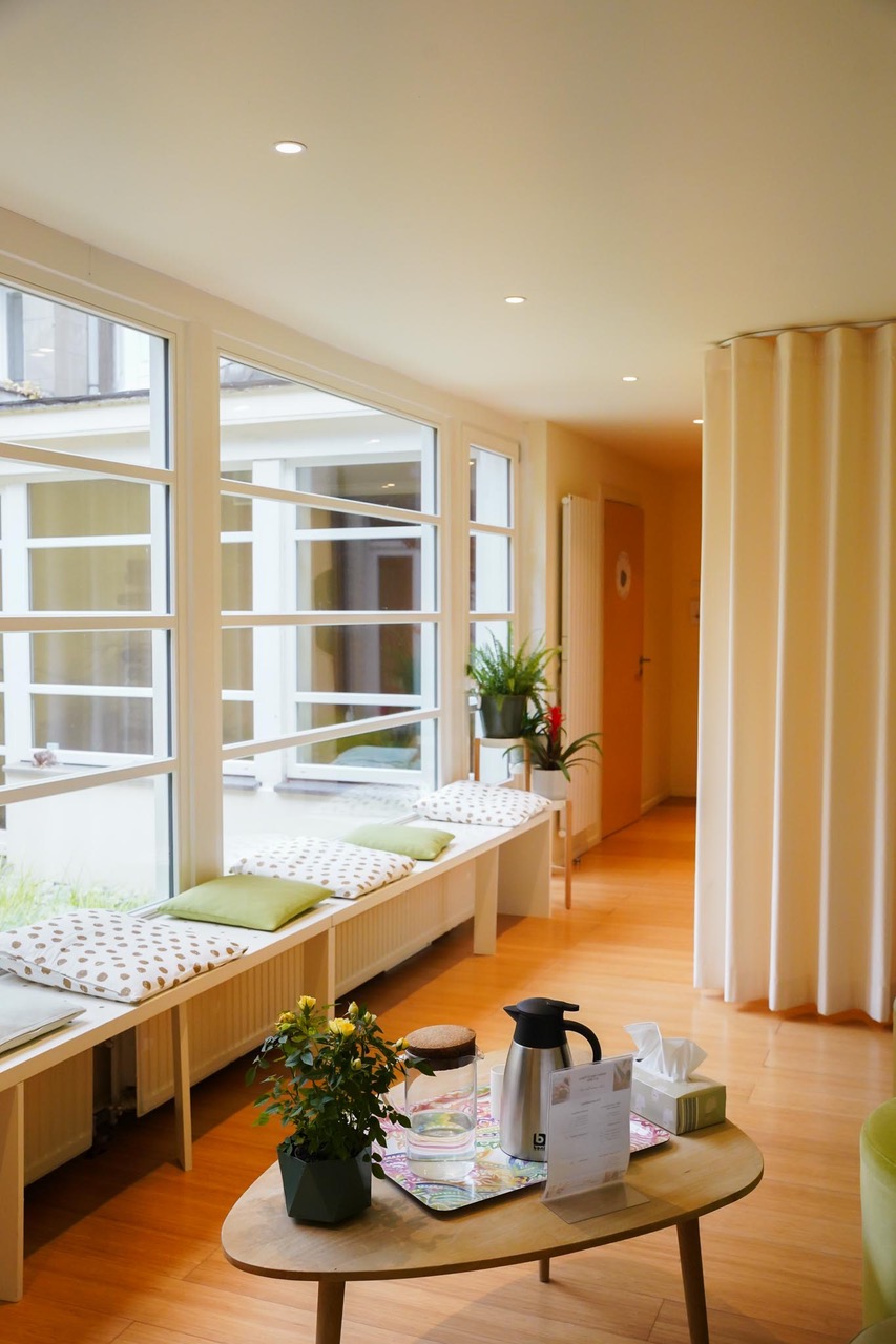 Espace accueil du studio Yoga La Vallée à Ixelles